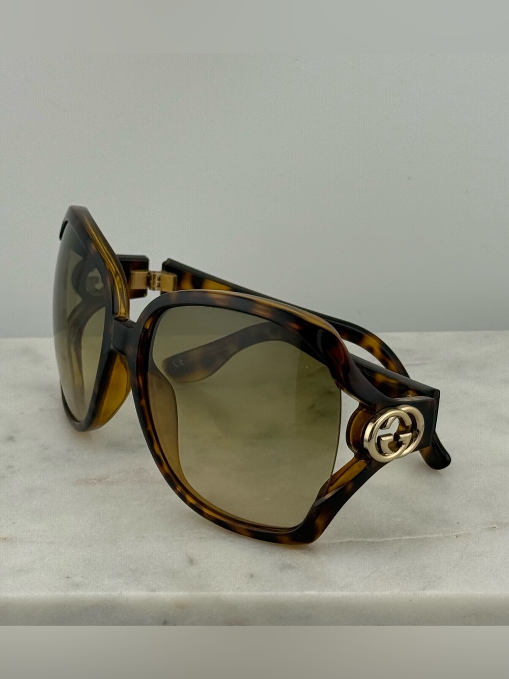 Gucci GG 2986/S Tortoiseshell Oversized Sunglasses Gold GG